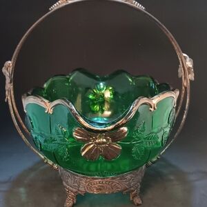 Elegant Vintage U.S. Glass Brides Basket with Gold Trim